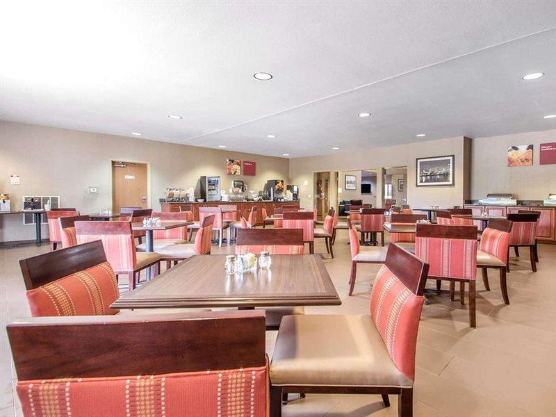 Comfort Suites Johnson Creek Conference Center Eksteriør bilde