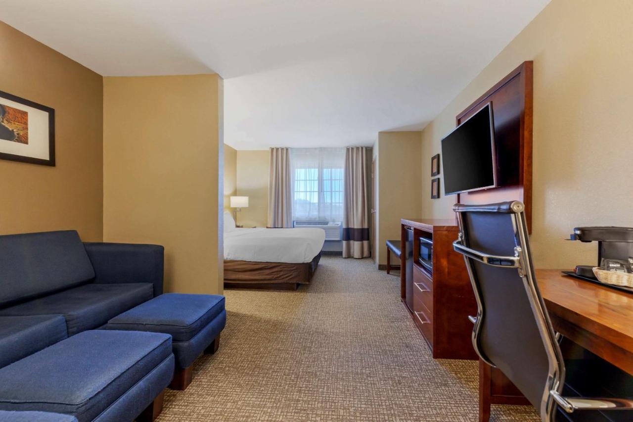 Comfort Suites Johnson Creek Conference Center Eksteriør bilde